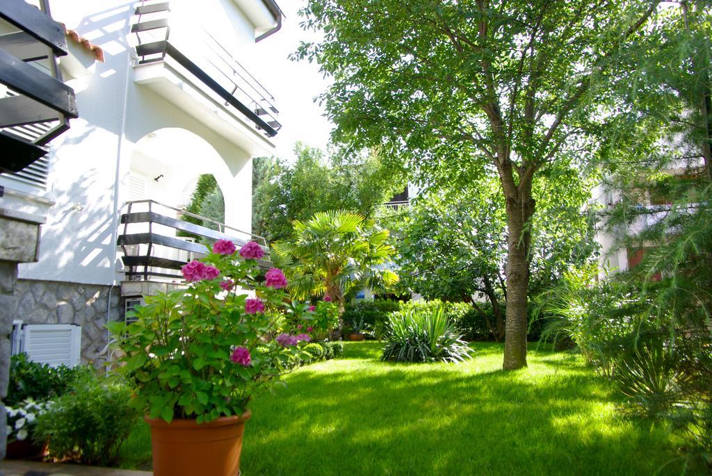 Apartments Bella Vita 1 Malinska Exterior foto